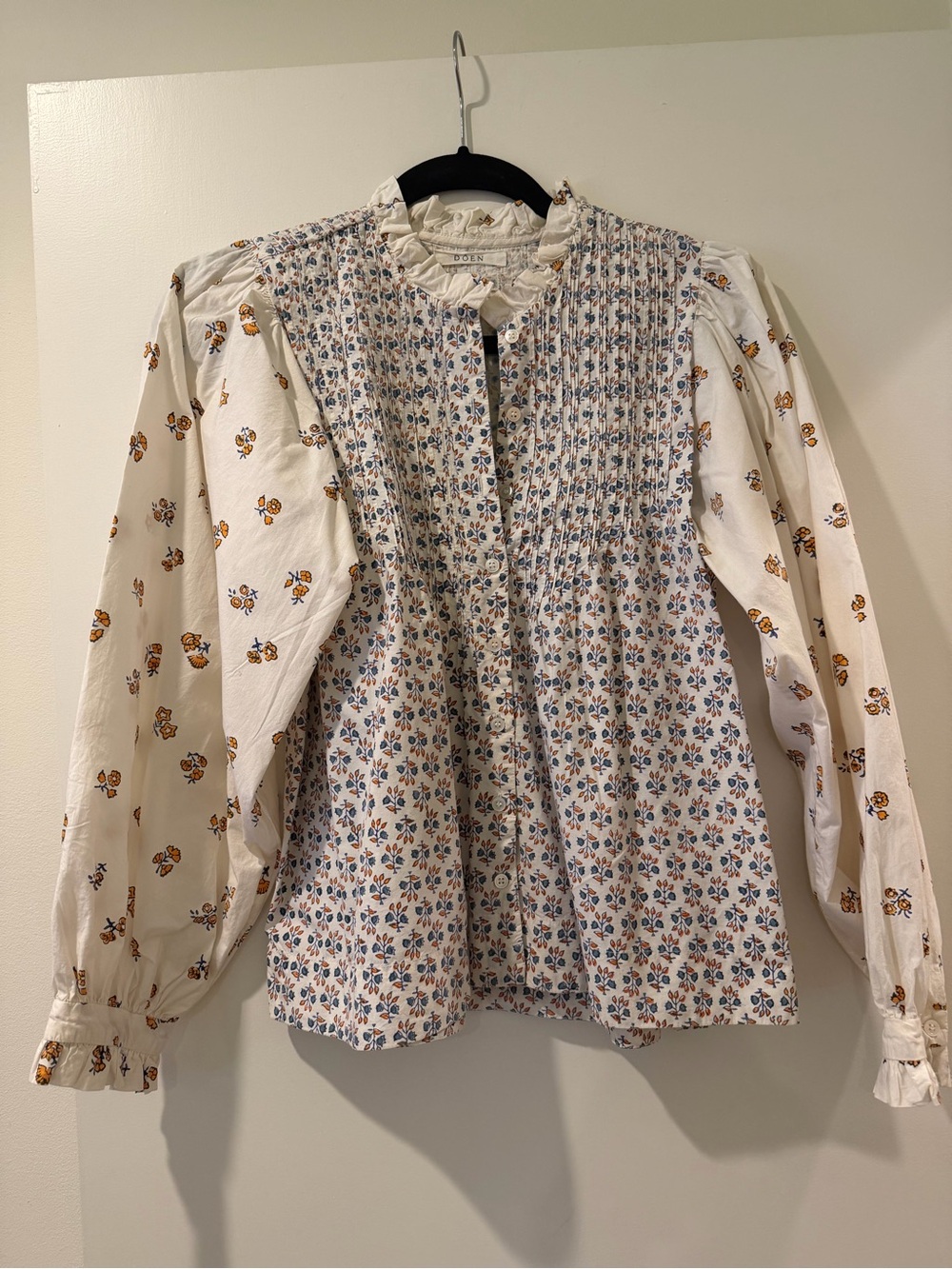 Doen Silene Cream Blouse with Blue and Mustard Floral Print Small